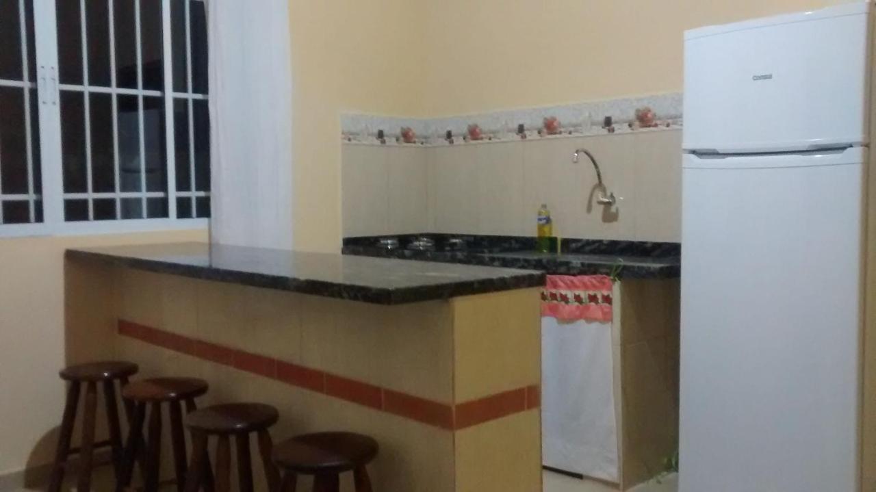 Chale No Condominio Verde Mar Na Praia Da Cocanha Caraguatatuba Zewnętrze zdjęcie